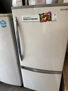 Panasonic 220L Refrigerator 6Ju1Xn1 - terpakai