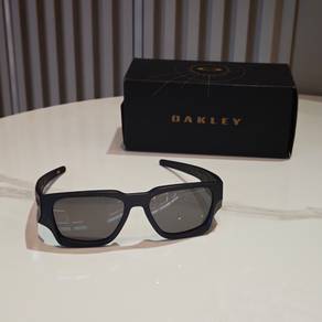 Oakley Sunglass OO9514-0358 58-18 🕶️