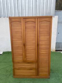 YE50K Almari Baju 4Ft 3 Doors 2 Drawers Wardrobe