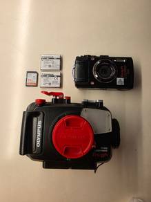 Olympus Stylus TG-4 Tough Camera with PT-056 Housi