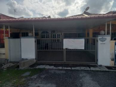 1-storey Terraced House For Sale in Pengkalan Baharu,PRK