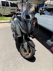 Yamaha XMAX
