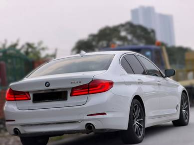 BMW 520i 20i LUXURY in Serdang, SGR