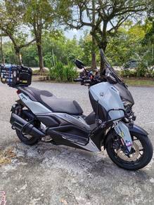 Yamaha XMAX