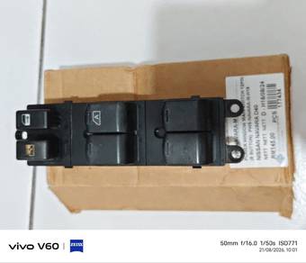 main door switch navara