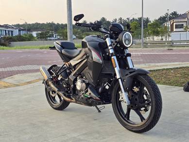 Benelli 150S
