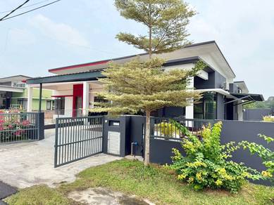 Semi-Detached House For Sale in Sepang,SGR