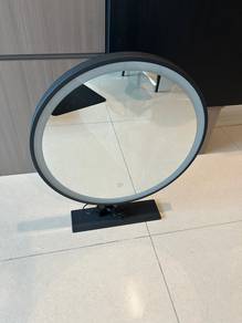 Makeup mirror with light