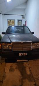 Mercedes Benz 230E  in Seri Kembangan, SGR