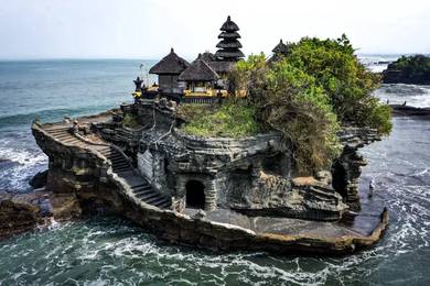 5D4N Bali - Nusa Penida Honeymoon Tour Package