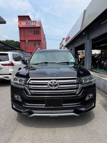 Toyota Land Cruiser V8 in Seremban, NSN