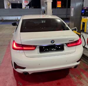 BMW 320i 20i SPORT in Subang Jaya, SGR