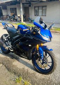 Yamaha R15