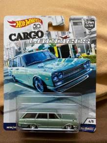 Hotwheels Cargo Carriers Nissan C10 Skyline Wagon