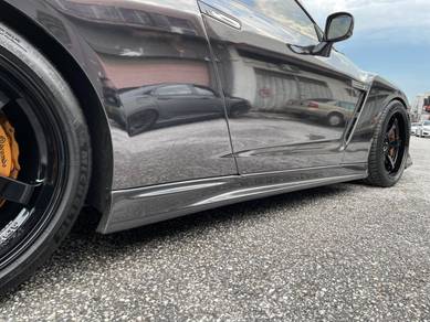 Skyline GTR35 R35 Nismo Design Carbon Side Skirt