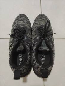 PUMA Hybrid Fuego Knit running shoe.