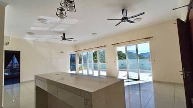 Condominium For Sale in Puncak Luyang Condominium