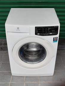 Electrotlux front load hot washer 7.5-kgs