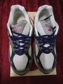 New balance  990 V3