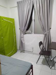 Room in Setia Alam, SGR