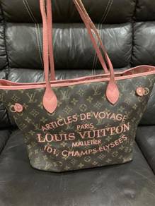 LOUIS VUITTON Handbag Neverfull