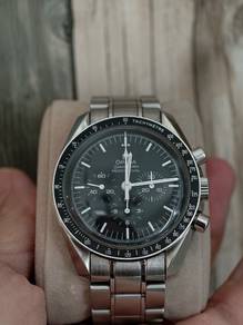 Omega speedmaster moonwatch professional 