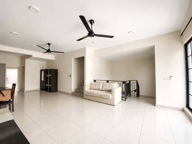 Townhouse For Sale in Sepang,SGR
