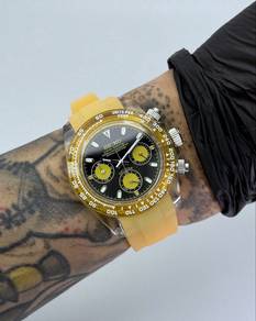 Custom Seiko Mod 39mm Black Yellow Clear Plastic