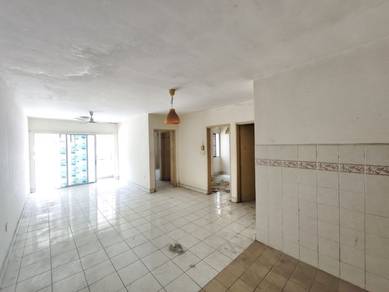 Apartment For Sale in Flora Damansara