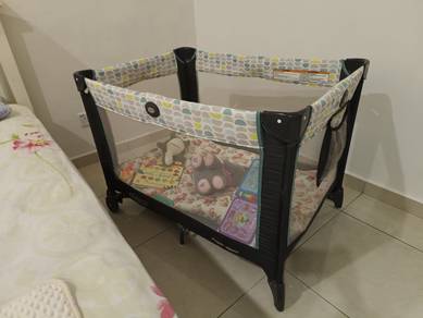 Graco pack and play foldable baby cot 