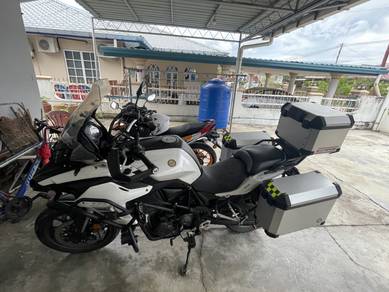 Benelli TRK 502 LE