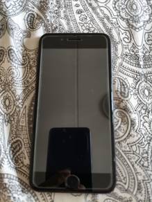 Faulty iPhones 8+.