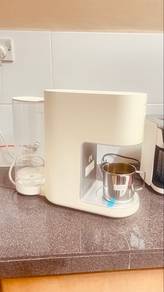 hot water dispenser