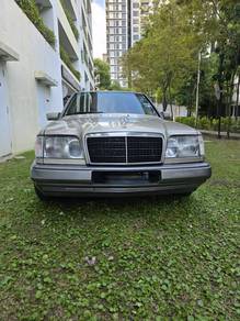 Mercedes Benz 220E  in Segambut, KUL
