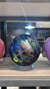 Bola Boling @ Bowling Ball (DV8 Mantra)