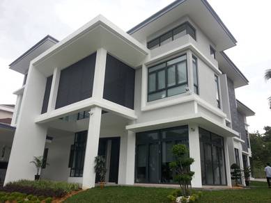 Bungalow House For Sale in Petaling Jaya,SGR