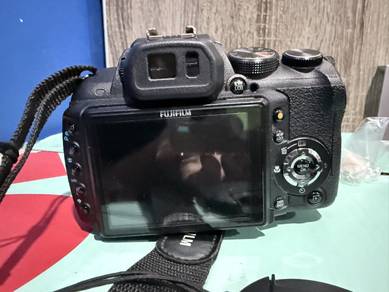 Fujifilm FinePix HS10 digital camera