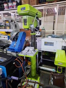 Used West Ling Drilling Machine