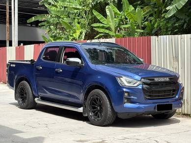 Isuzu D-Max PREMIUM in Salak Selatan, KUL