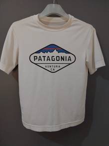 Patagonia t shirt size 7-8 for kids