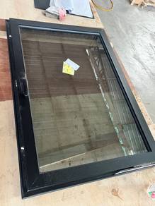 Tingkap aluminium premium