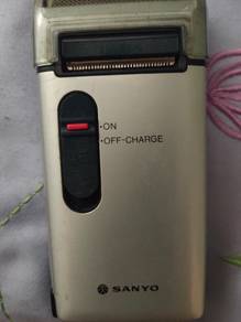 collectible1999 #Sanyo #Electric Shaver Gold