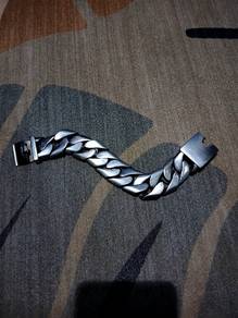 Stainless steel Cuban link chain bracelet