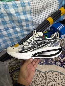 361 CQT Running shoes UK7.5