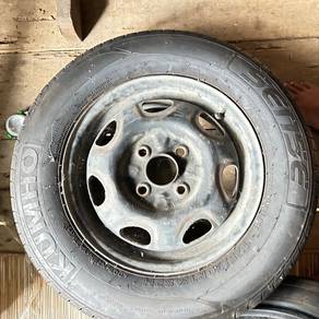 Rim 13 dan tayar lelong