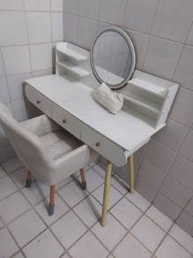 meja Ikea siap kerusi 