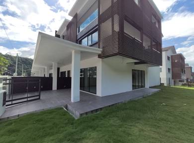 3-storey Terraced House For Sale in Selayang,SGR