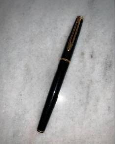WATERMAN Hemisphere Rollerball Pen Black