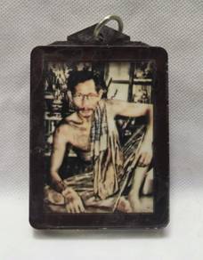 Thai amulet picture hand yant Por Pong Por Tiang N
