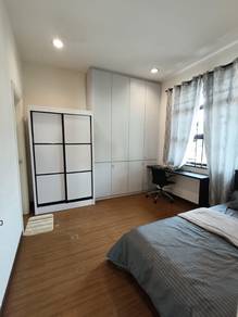 Semi-Detached House For Rent in Others,MLK